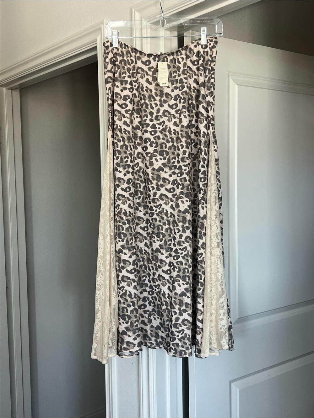 aerie - NWT- Leopard Print Mixi Skirt with Cream Lace Panels